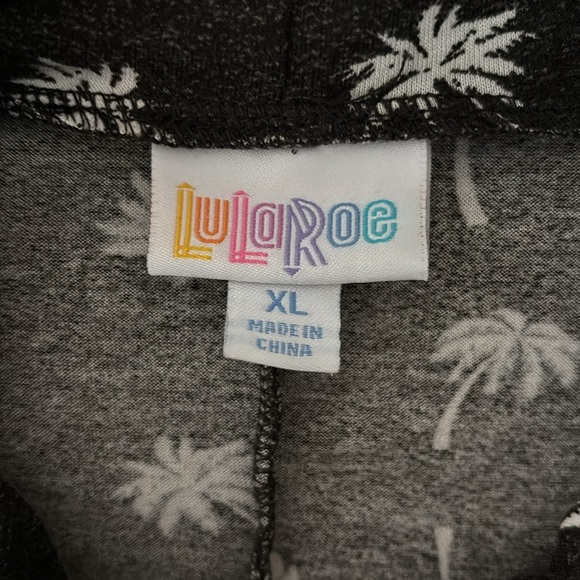 Women’s LuLaRoe Hooded Long Sleeve Top, XL, Palm Trees, Gray - Picture 3 of 6